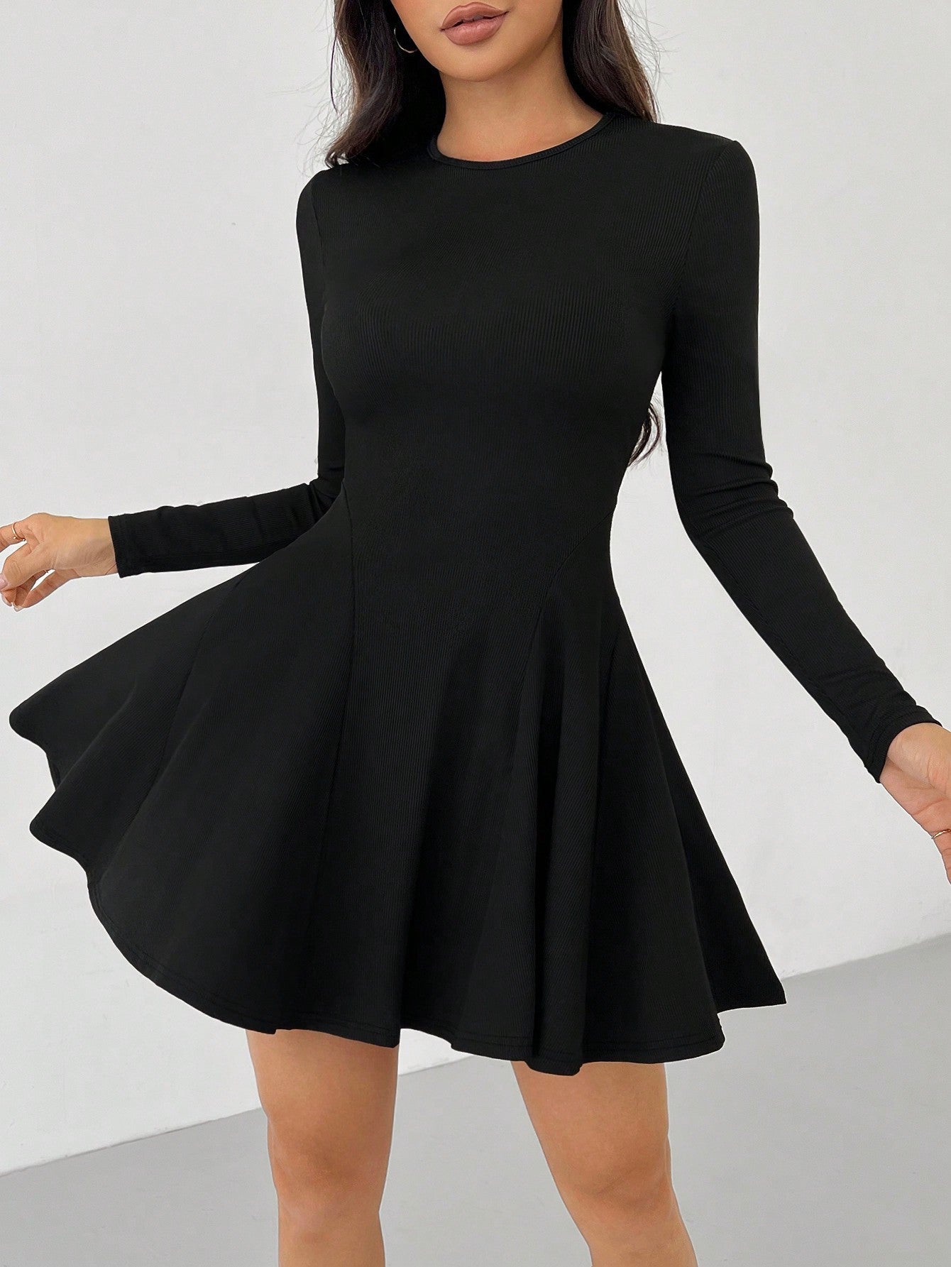 Velana A-Line High Waist Long Sleeve Midi Dress – Black