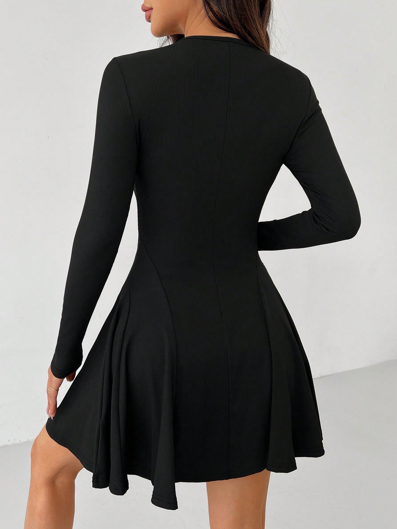 Velana A-Line High Waist Long Sleeve Midi Dress – Black