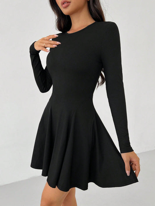 Velana A-Line High Waist Long Sleeve Midi Dress – Black